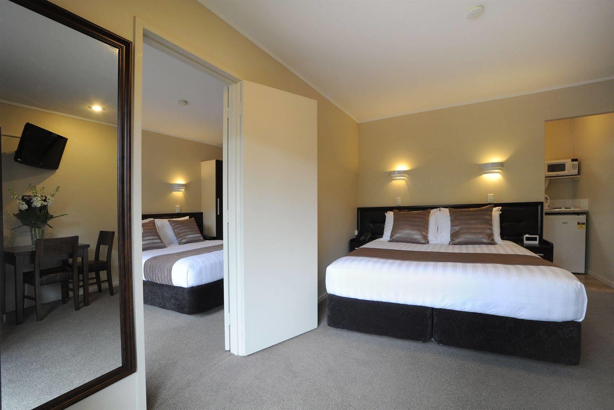 Tudor Court Motor Lodge Auckland Exterior foto