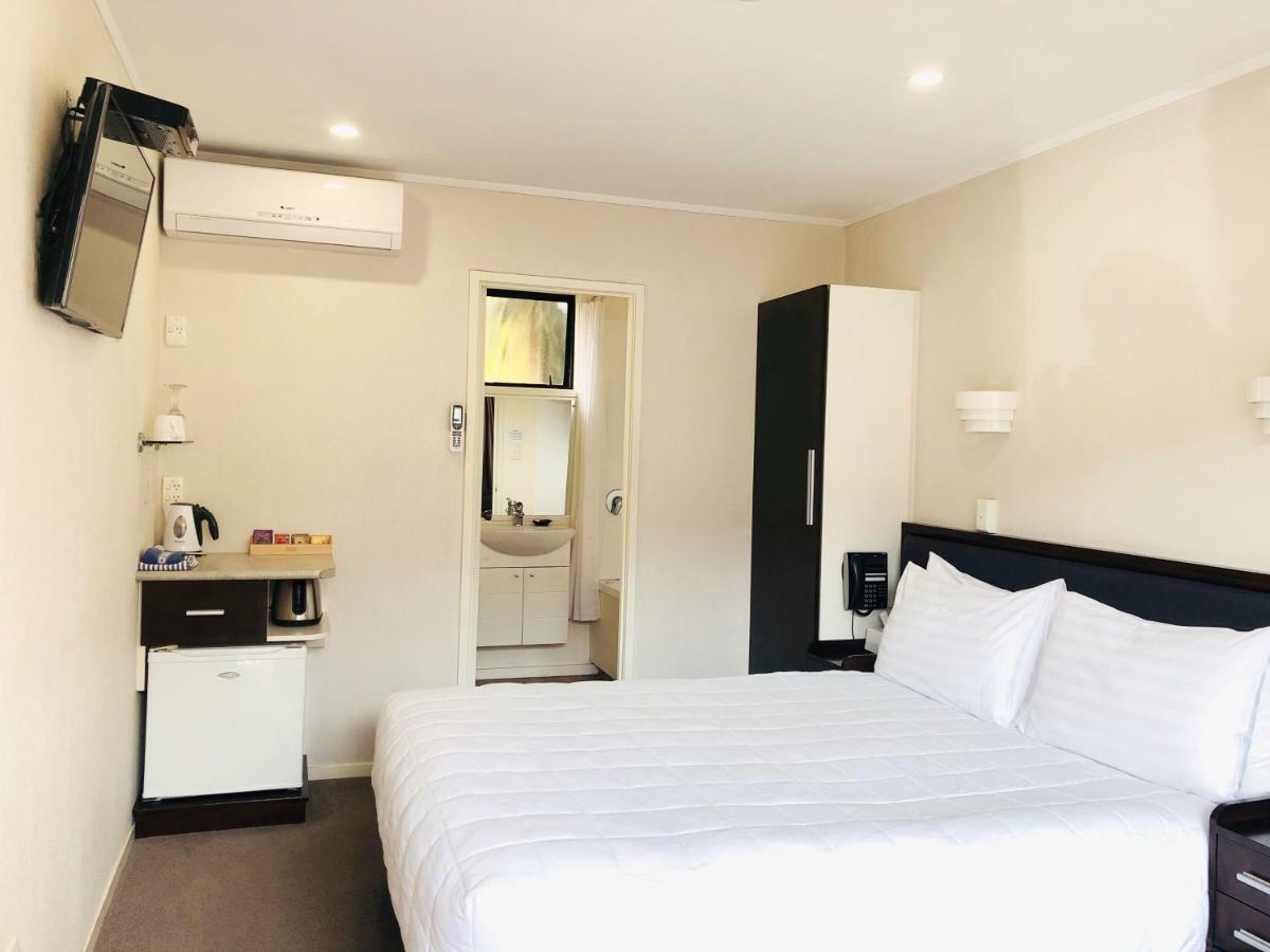 Tudor Court Motor Lodge Auckland Exterior foto